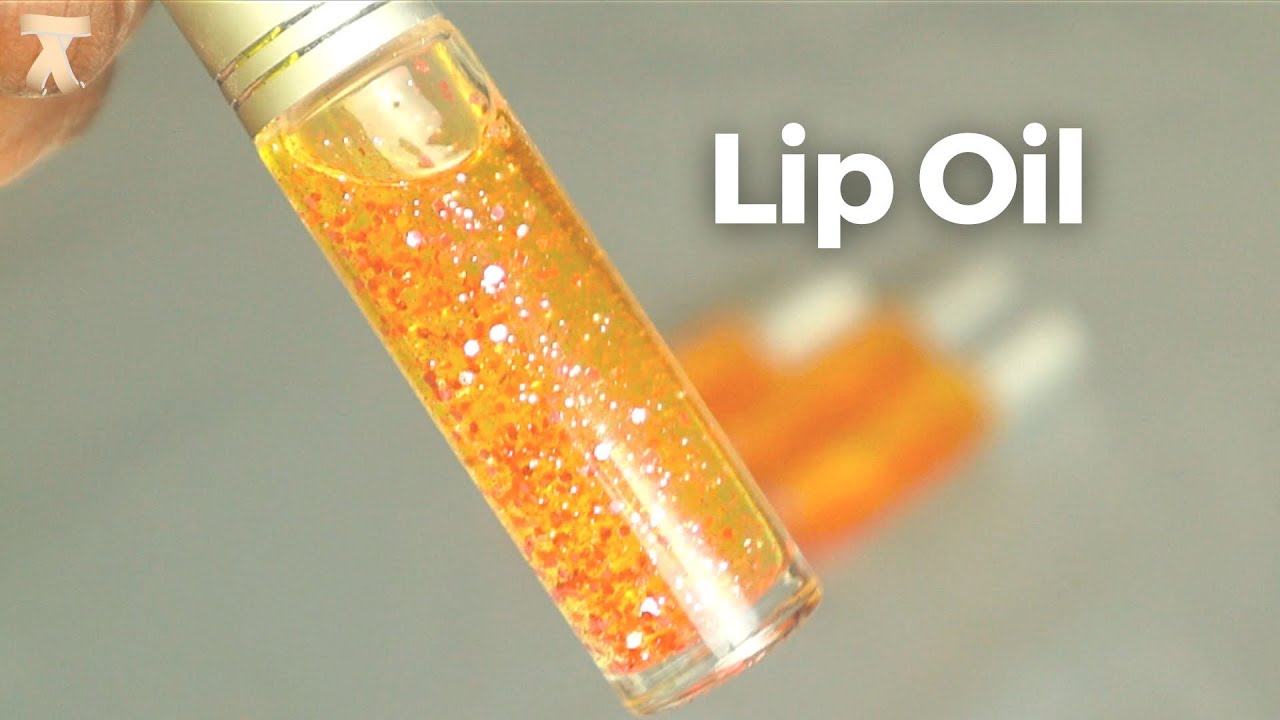 Glitter lip oil