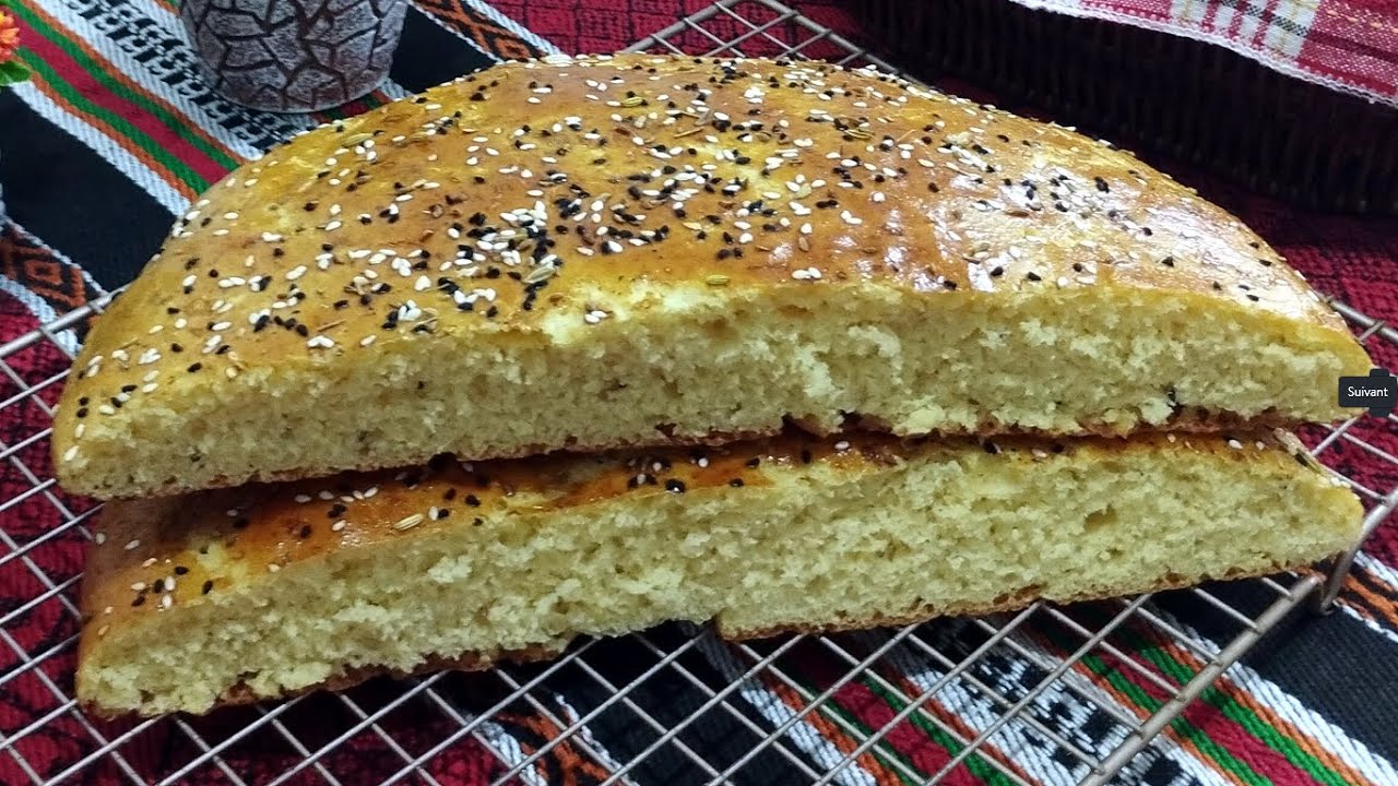 مطبخ دليلة dz خبز الدار بالسميد بمقادير مضبوطة بمكون سري إجيكم خفيف Pain maison à la semoule