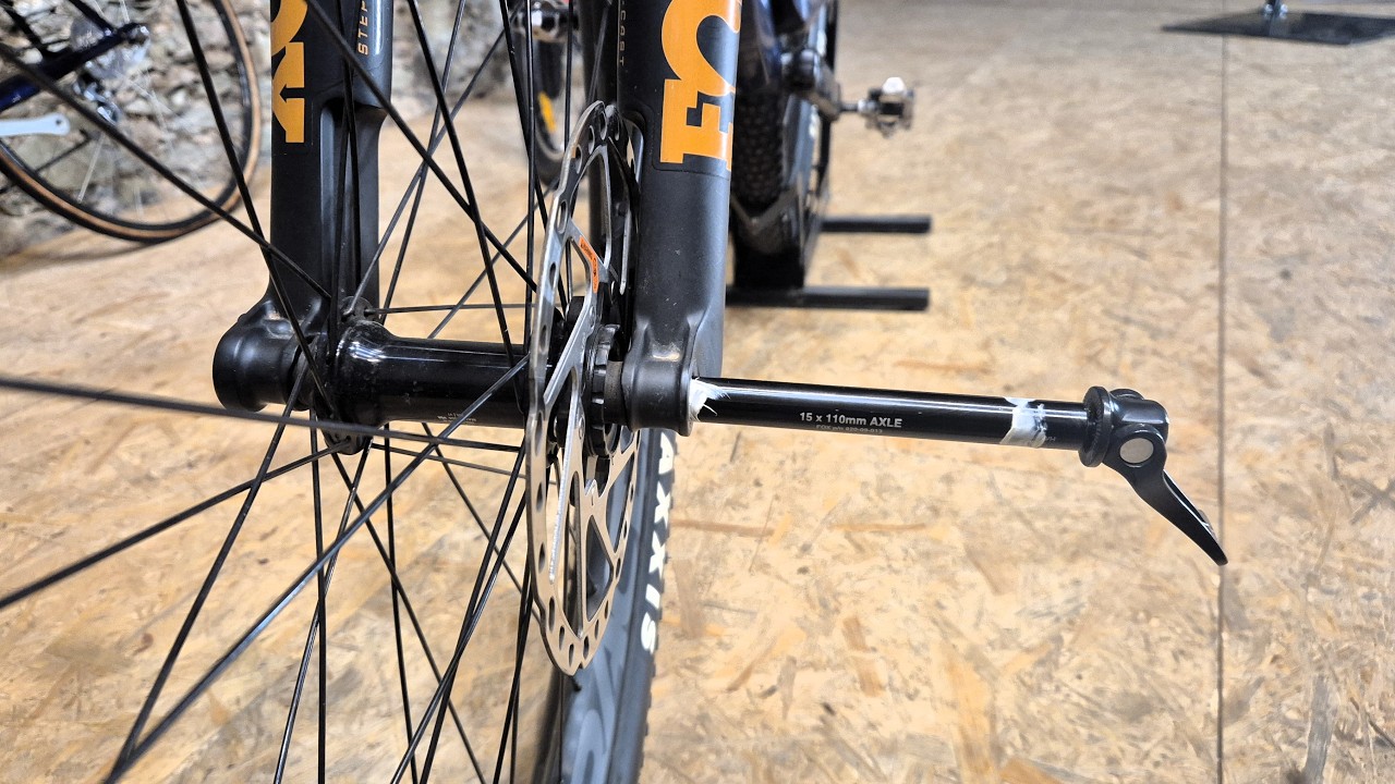 Problemy ze ściągnięciem i założeniem koła w rowerze? Postępuj zgodnie z tym poradnikiem.