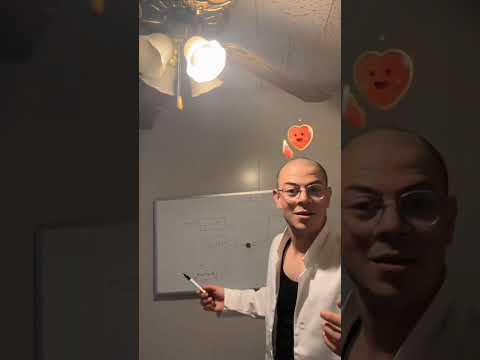 سيداحمد القمارجي يدرس تلاميذه على أعداء القمارجي