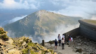 Snowdon Summit - Snowdonia, Wales 🇬🇧 🏴󠁧󠁢󠁷󠁬󠁳󠁿