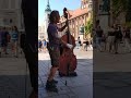 Gooberman umawia się z drużyną magmową chrząknięciem