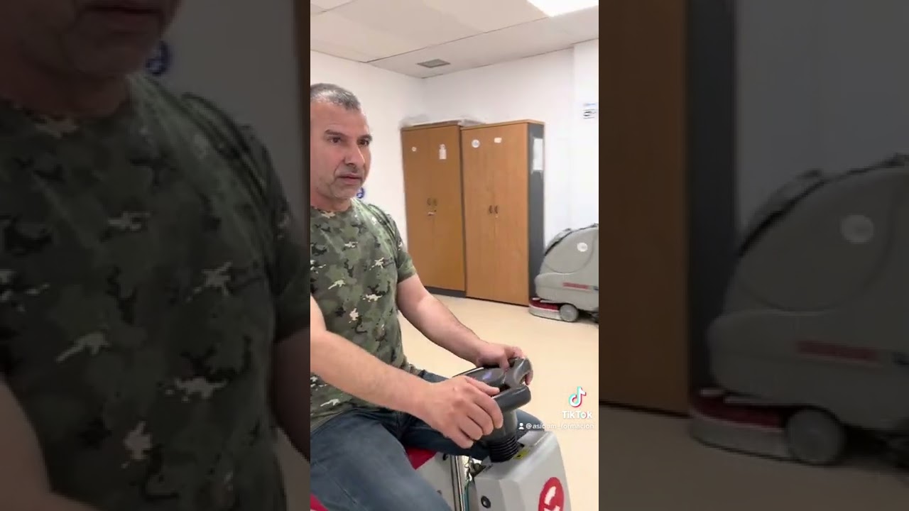 Te gustaría aprender a usar la máquina fregadora con personal a bordo ? Suscríbete ya !!