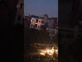 delhi ke mangol puri me makan girte huy,house fall,danger,risk,delhi