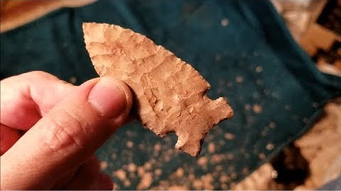896 - Flintknapping Graham Cave Projectile Point (full video)
