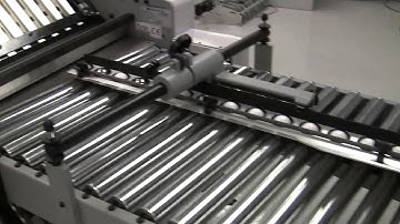 BAUM 1620 running in tandem with right angle to make 7 panel Z fold