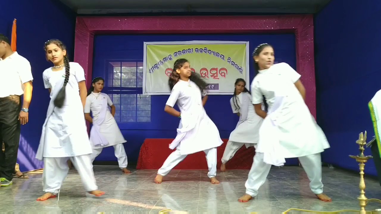Desh rangila rangila/sks high school nimakhandi students 