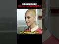 女性は顔を叩き続け、囚人とモールス信号で意思疎通する！#shorts #映画 #映画解説