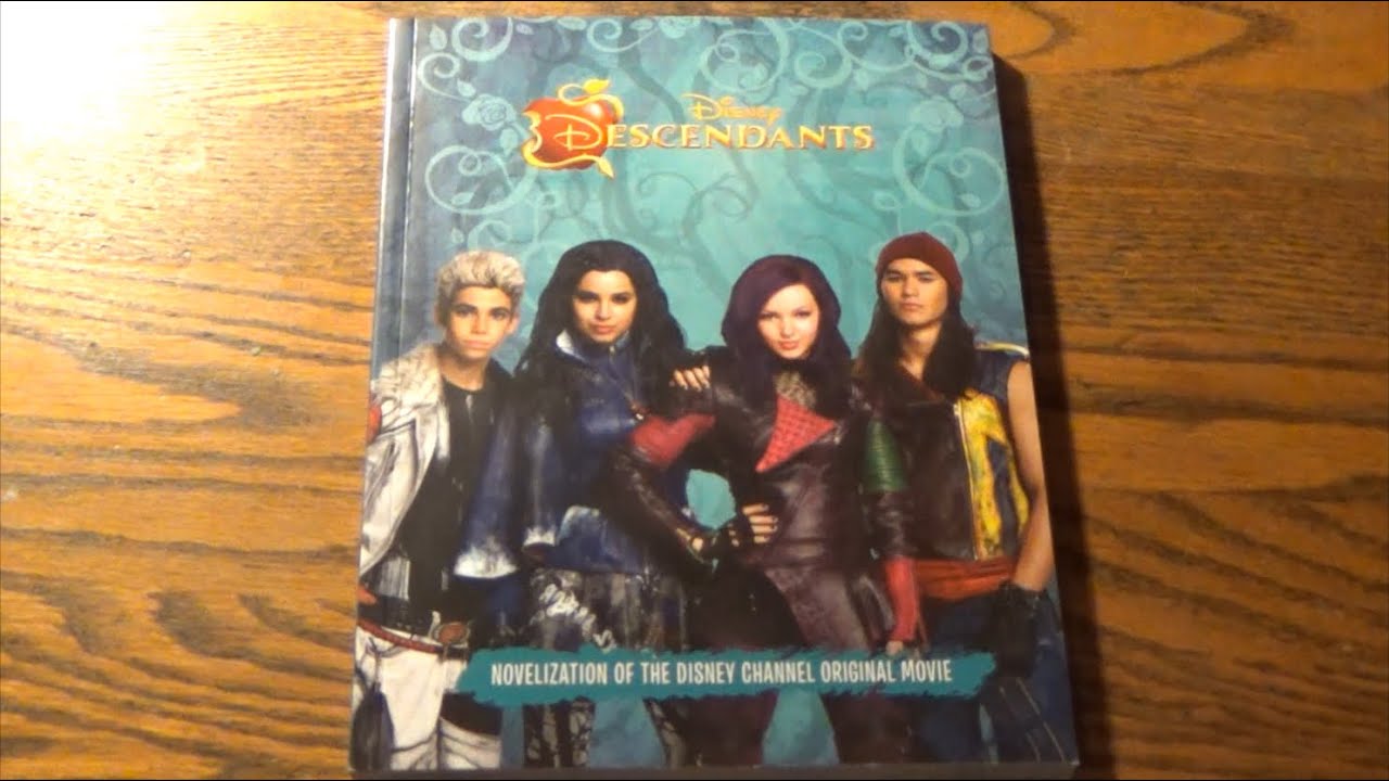 Disney Descendants: Auradon Prep Spirit Book -hardcover