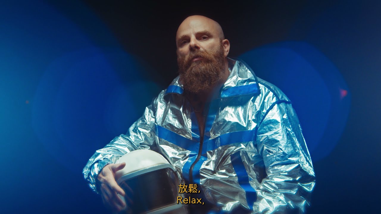 Thomas de Pourquery & Supersonic - BACK TO THE MOON (clip officiel) bekijken op YouTube Thomas de Pourquery & Supersonic - BACK TO THE MOON (clip officiel) bekijken op YouTube