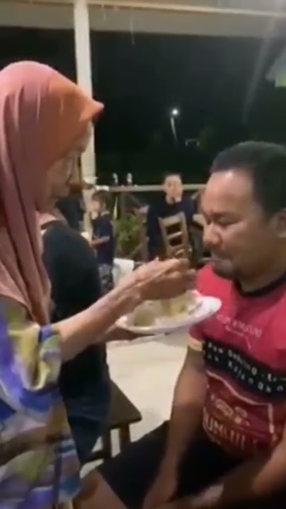 BEGITU DISUAPIN IBU SI ANAK MENAHAN TANGIS #shorts #ibu #anak #menahan #tangis