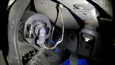 How to replace 2009-2014 Ford F150 fog light bulb