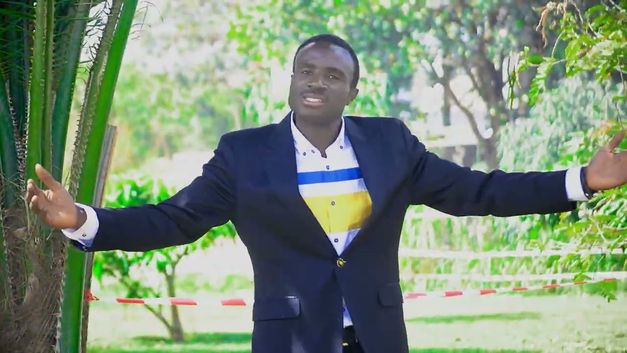 Sa Grâce Me Suffit. A/C Pasteur Léo Munanga