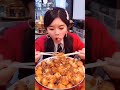 大胃王红姐自带盘子装章鱼丸，她到底吃了多少个？