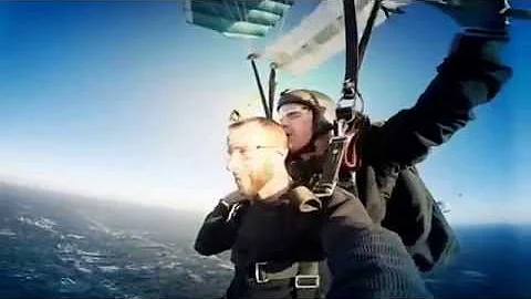 Joey Singleton's 30th B-day Skydive