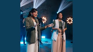 Elaine Martins e Fabiana Sinfrônio - Chegou Um Tempo Novo