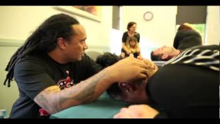 Huarewa: Ruatau Perez heals through traditional Māori massage