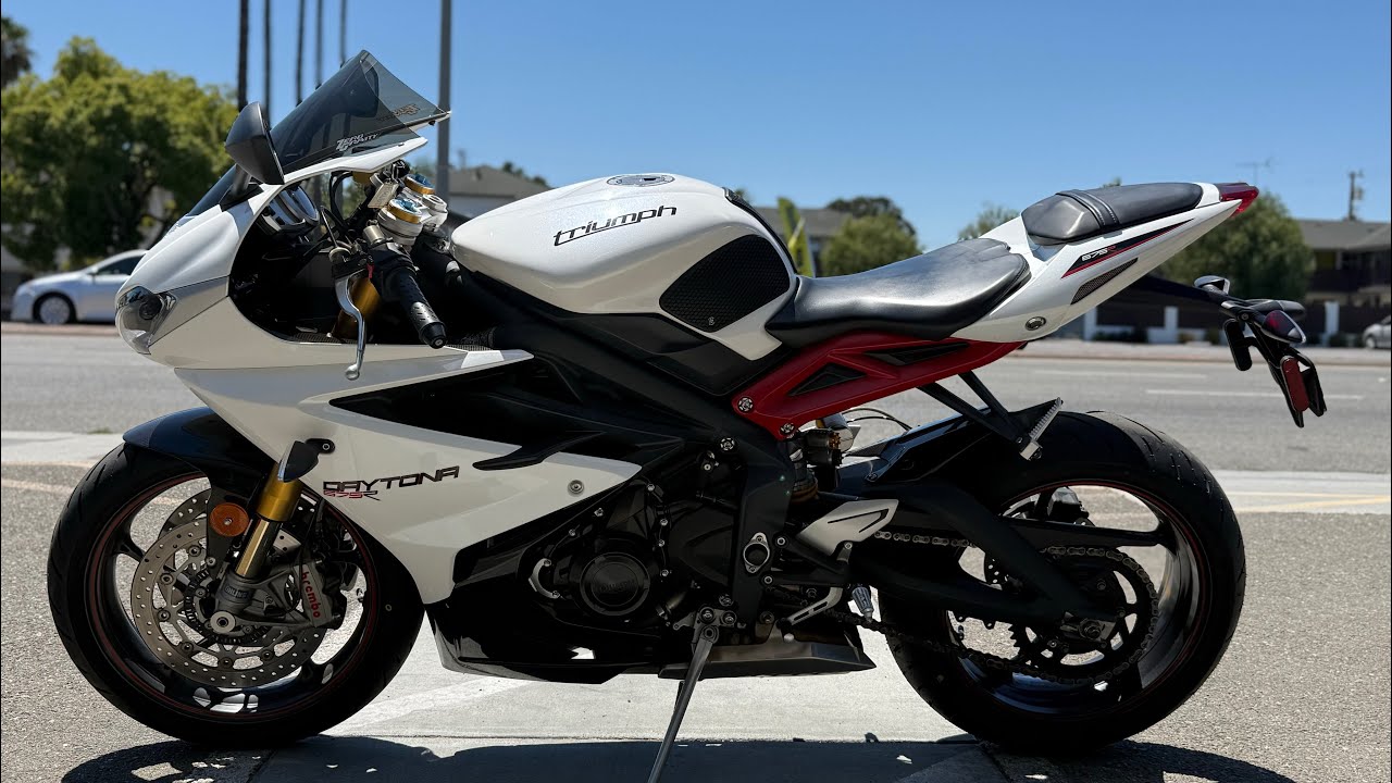 2014 Triumph Daytona 675r ...Beautiful Bike w Ohlins Suspension in