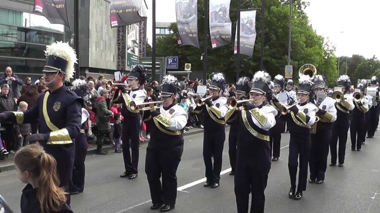 Drum Corps Blue Lions Rastede Kramermarktumzug 2016 YouTube
