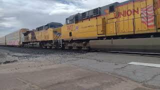 EB UP Autoracks/Z Train Feat P3 Horn And Rear DPU At Manix CA! #bigbossrailfanner