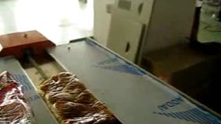 bread,bakery packaging machine manufacturer