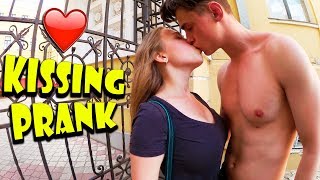 Kissing Prank: ПОЦЕЛУЙ С НЕЗНАКОМКОЙ | РАЗВОД НА ПОЦЕЛУЙ #1