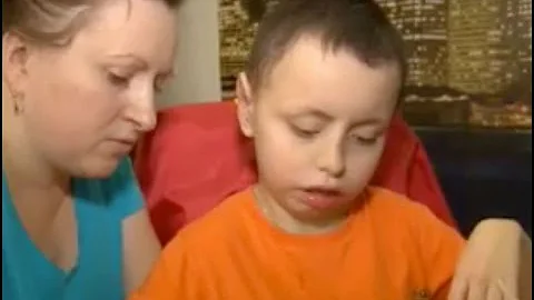 Дима Гомзяков, 11 лет, врожденный порок развития головного мозга