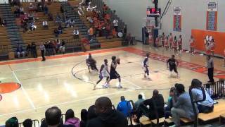 Berkmar's Brandon Thompson Dunks!
