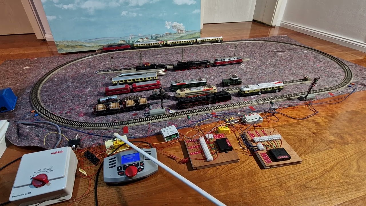 Märklin 3072 V100 mit Uhlenbrock AnDi 75000 und LED Beleuchtung Testlauf