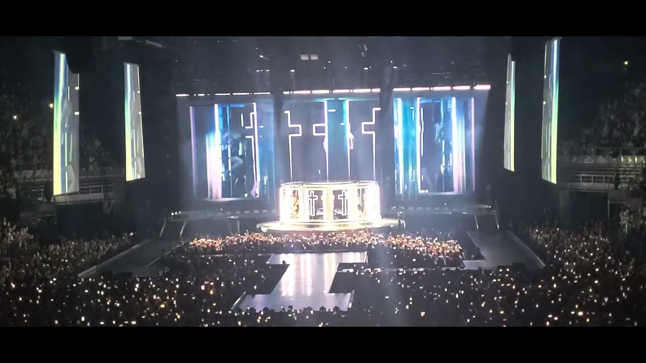 Like A Prayer - Madonna live Paris 12.11.2023 Accor Arena Bercy - - YouTube