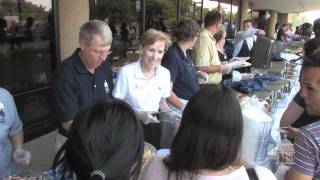 Chancellor Koch kicks off fall semester with annual picnic