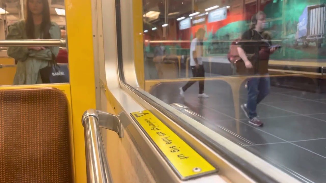 C6 - 2769 (Specialresa på Blåa linjen) Västra skogen - Hallonbergen  Vid 1/2