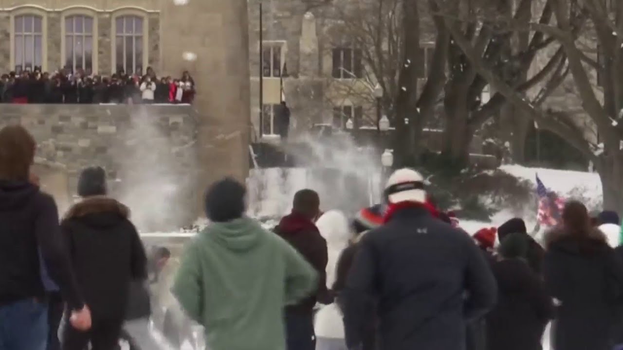 Snow covers Virginia Tech campus