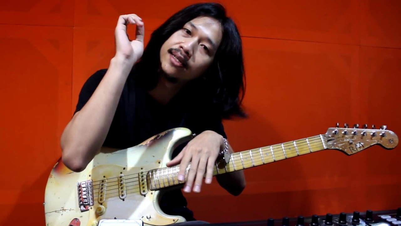 สอนเพลง คุกกี้เสี่ยงทาย (Koisuru Fortune Cookie) - BNK48  by Bas Pathomphol