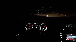 Gece Araba Mükemmel Bir Müzik Uzun Yol Hadi Girelim