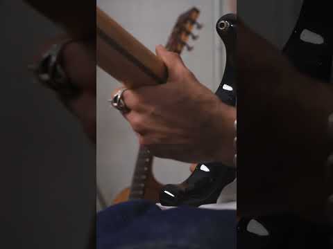 A master in his flow #deeplistening #livemusic #guitarsolo