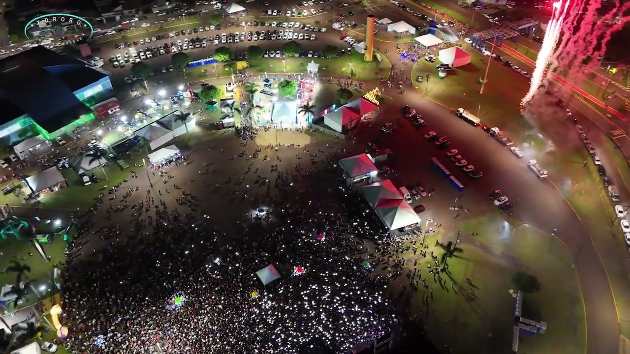 ASSIS CHATEAUBRIAND -PR   IMAGENS CENTRO DE EVENTOS  SHOW DE ANA CASTELA