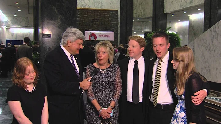 Senator Nozzolio speaks with his Woman of Distinct...