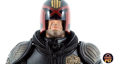 ART FIGURES HEAVY ARMOURED SPECIAL COP. ( JUDGE DREDD )