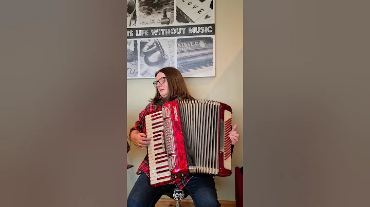 Susan Power playing Dubh Loch  Cottage and Miss Li...
