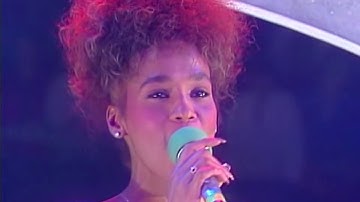 Whitney Houston - Saving All My Love For You (Live)