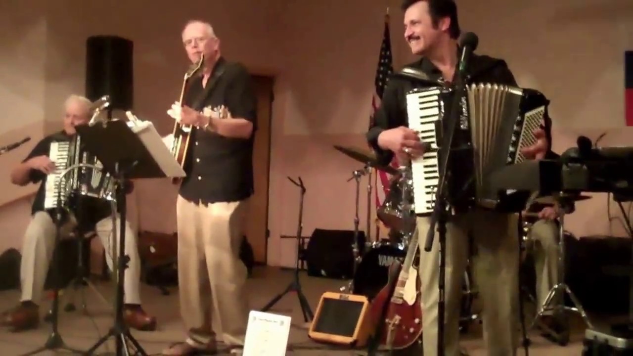 Pecon Polka - Frank Moravcik at Slovenian American Club in Spring Hill, Florida