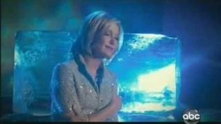 OLIVIA NEWTON-JOHN - A MOTHER&#39;S CHRISTMAS WISH -live 2009