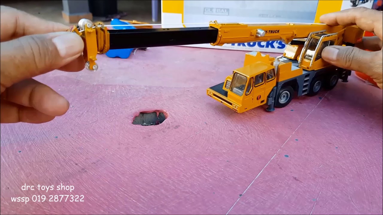 unboxing new  die-cast mobile crane  1/50 full metal