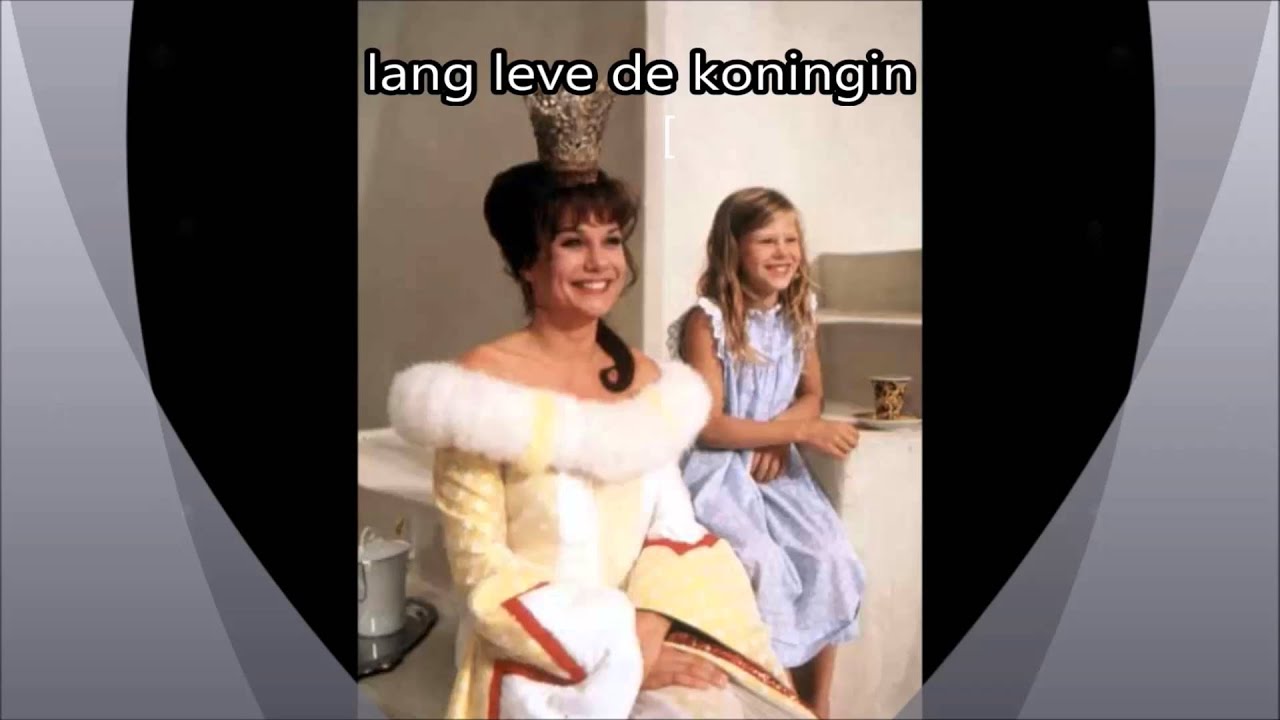 lang leve de koningin theme song YouTube lang leve de koningin theme song YouTube