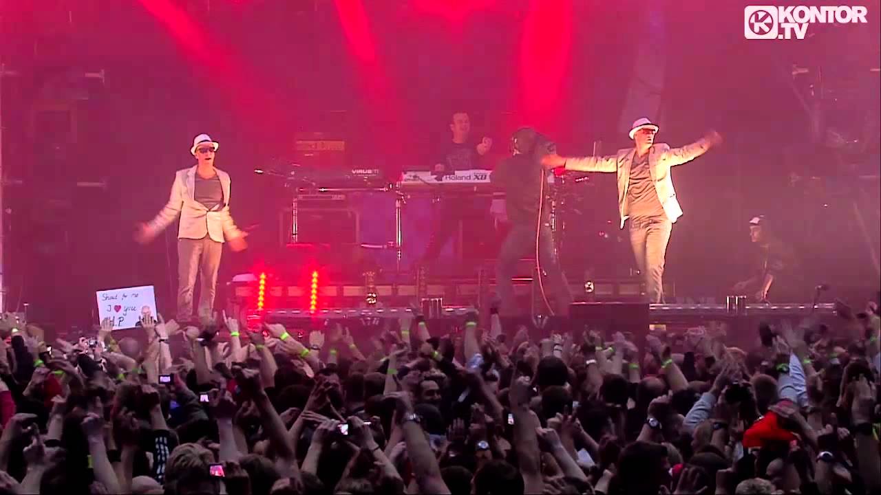 Scooter - Jumping All Over The World (Live The Stadium Techno 2011) - YouTube