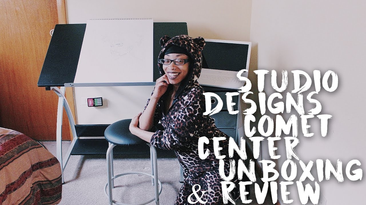 I finally got a real desk! | UNBOXING Studio Designs Comet Center