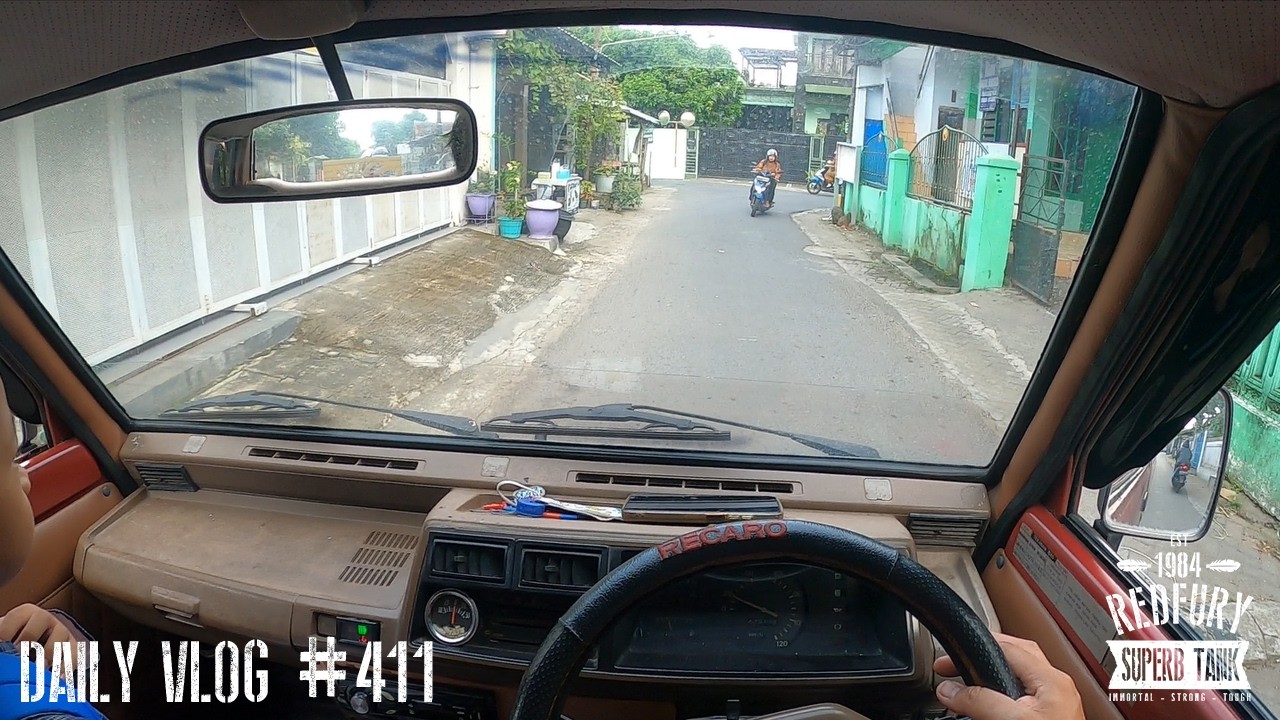 DAIHATSU HIJET 1000 CARVLOG 411 - Mobil tua cocok untuk harian