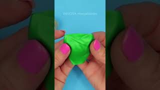 DIY Ropa para Barbie con globos 😜 #shorts #diy #barbie #hacks