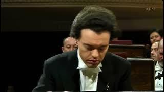 EVGENY KISSIN plays CHOPIN Waltz Op.64 n.2